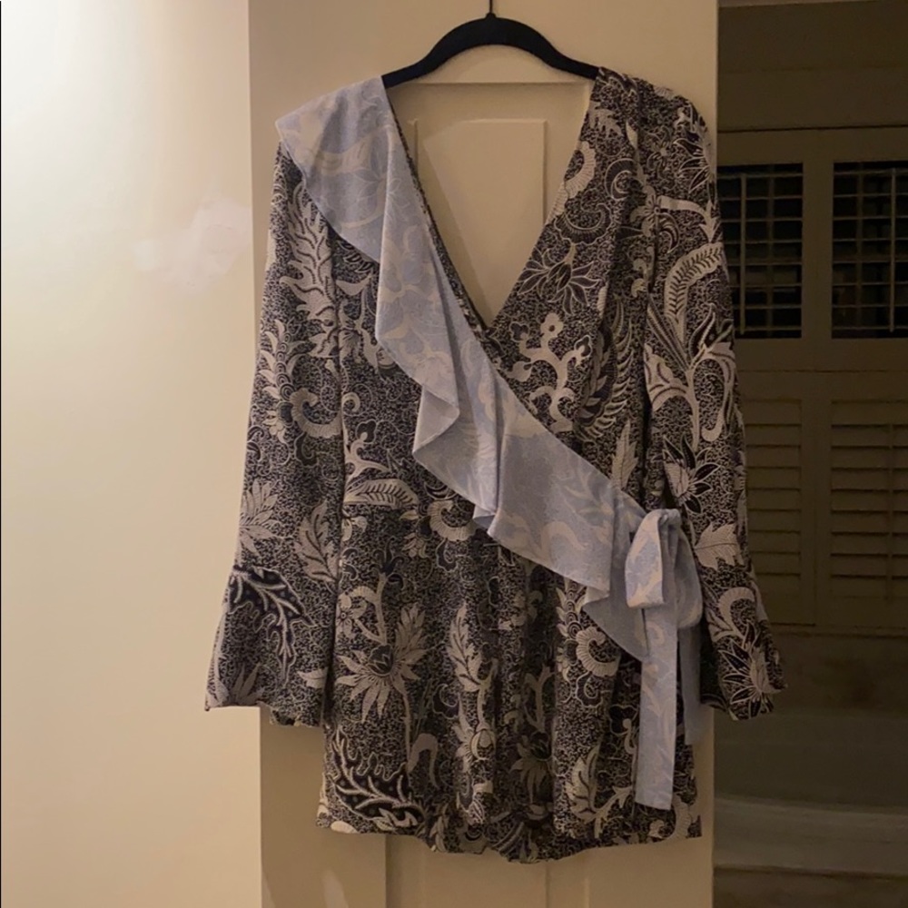 Diane Von Furstenberg Romper sz 2